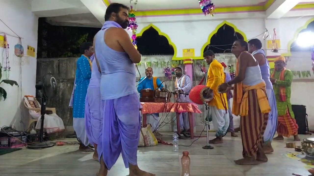 ସୁନ୍ଦର ଭାବମୟ ସ୍ଵରରେ ମହାମନ୍ତ୍ର ନାମକିର୍ତ୍ତନ୍ ସଚିନନ୍ଦନ ସେବାଶ୍ରମ ଭୁବନେଶ୍ୱର