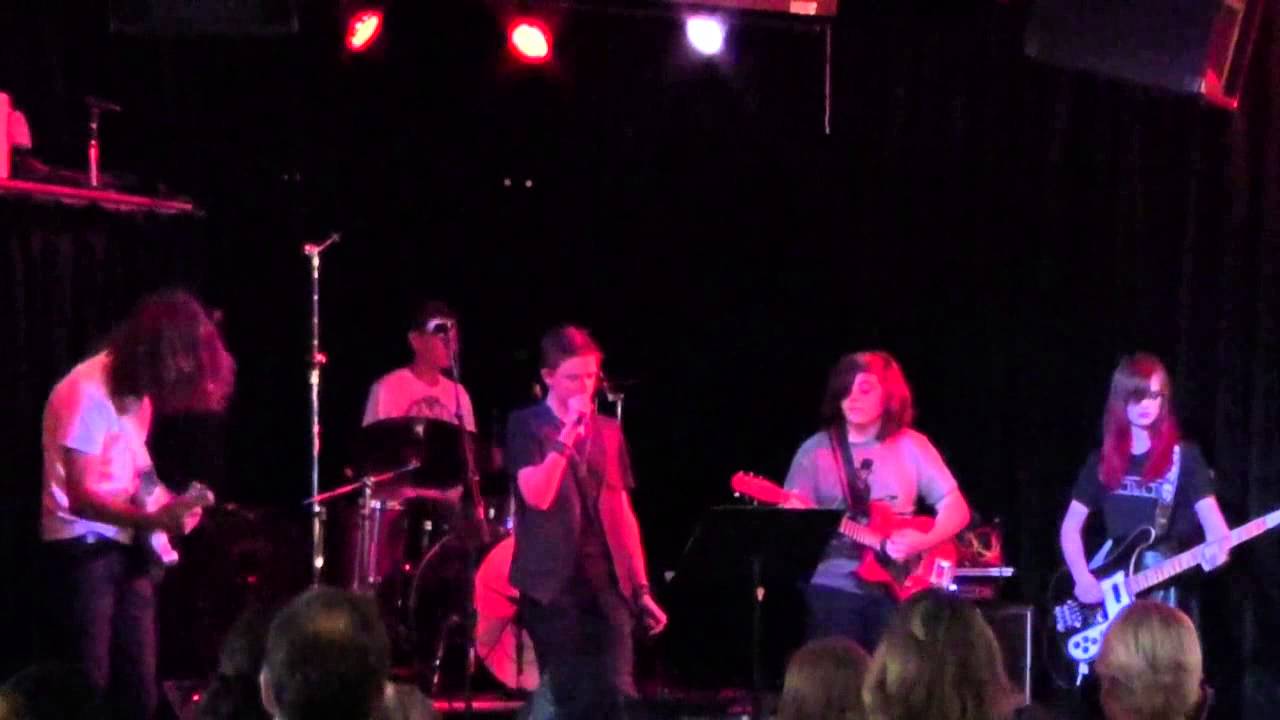 Garage Band JAWZD performs cover - Sober by Tool
