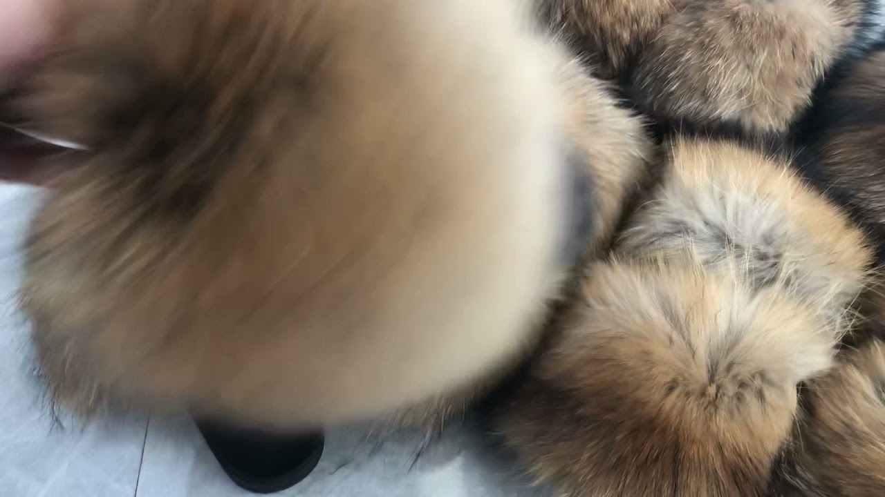 Big fluffy furry real raccoon fur slides slippers sandals for fashion women and men
