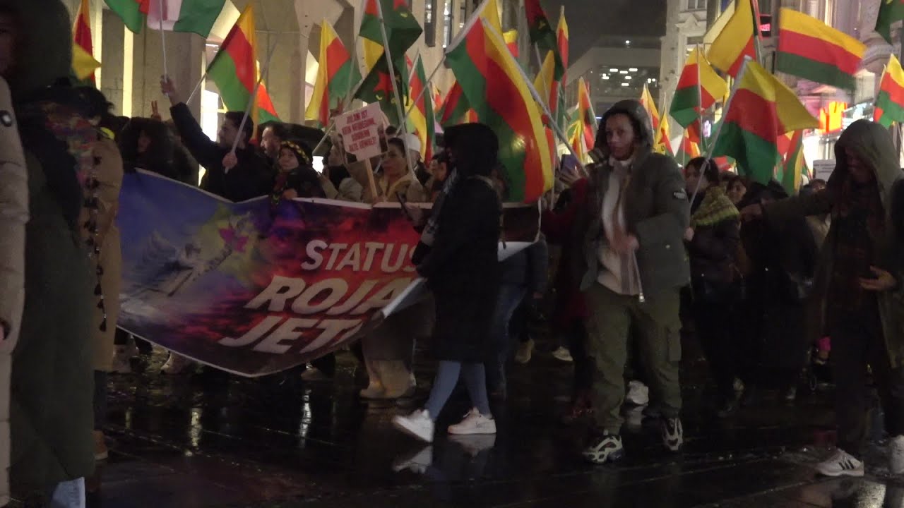 Polizei begleitet Demo 