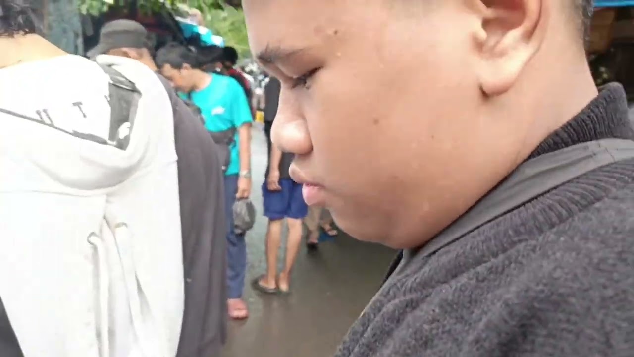 Pasar loak Jatinegara 