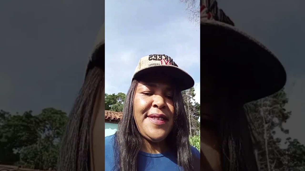 Ela hoje aumentou o canteiro 🙏