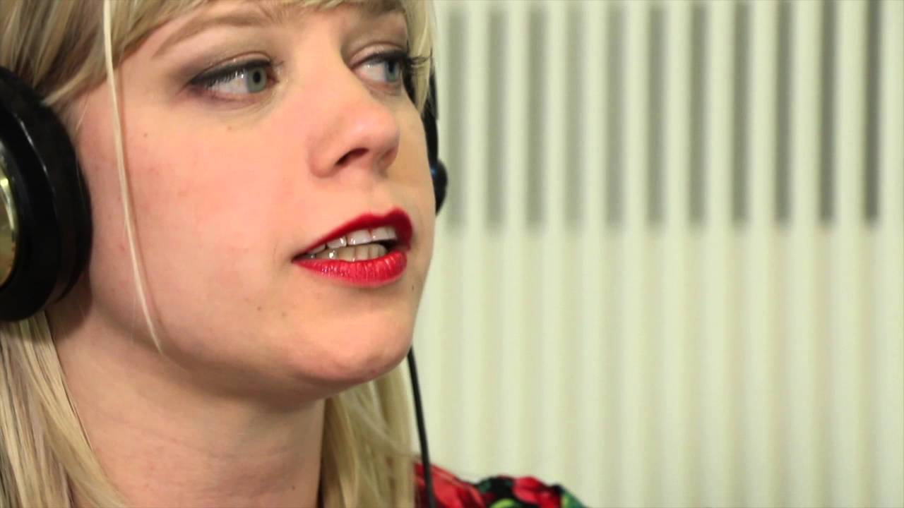 Basia Bulat - Llora (Cover Cecilia)