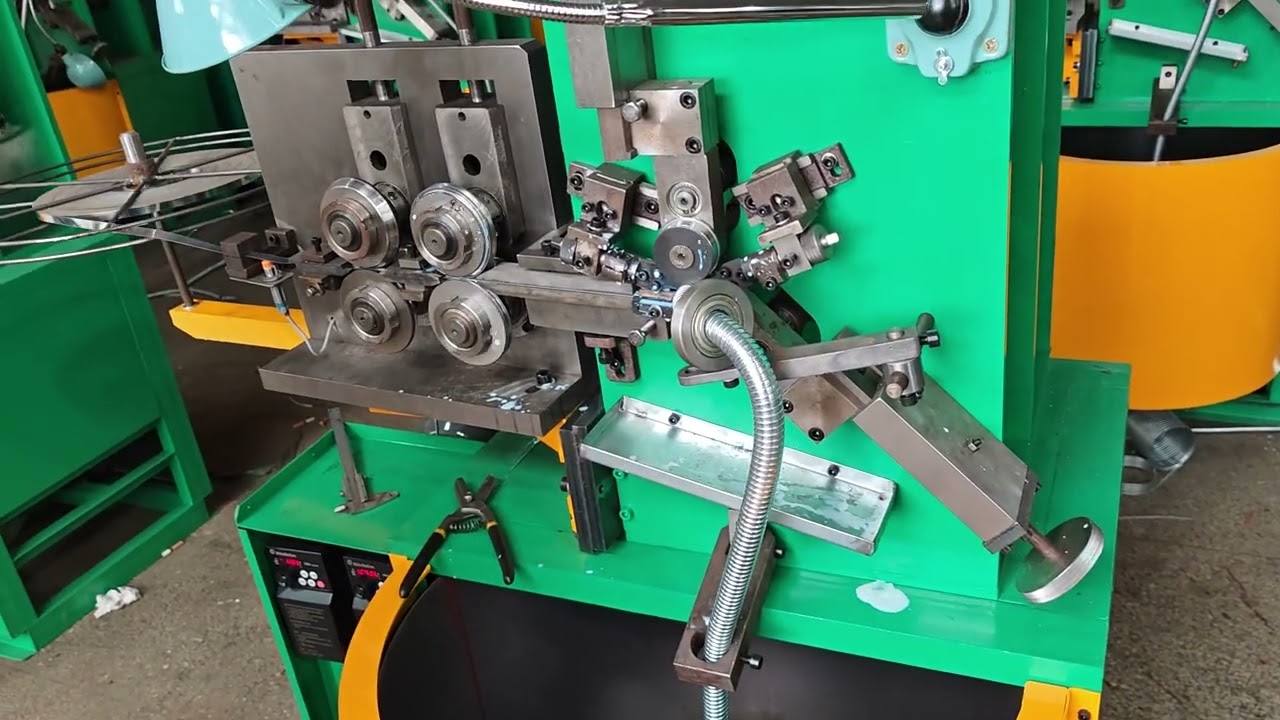 Interlocked flexible metal conduit machine
