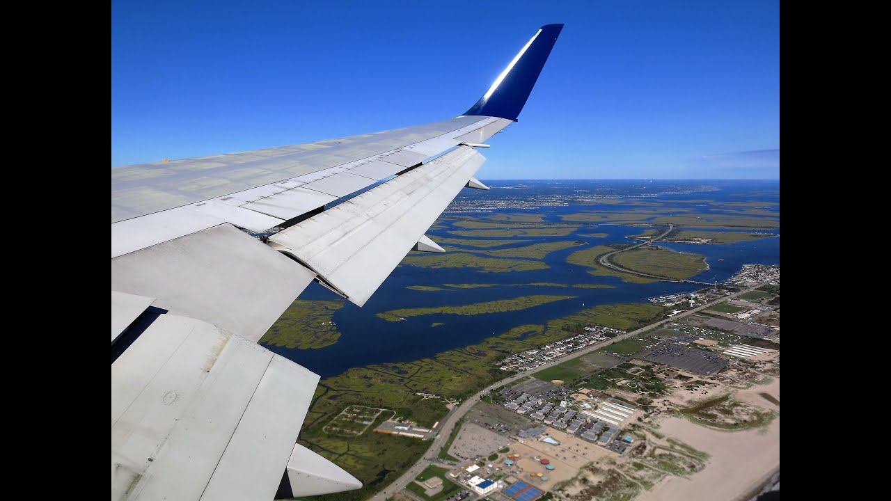 Boeing 767-300ER Delta Airlines landing in New York -JFK