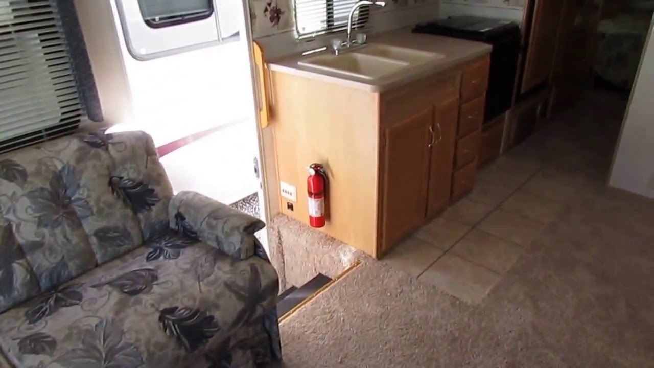 SOLD! 2004 Damon Daybreak 3270 Class  A , 12,000 Miles, Slide, Workhorse, $29,900