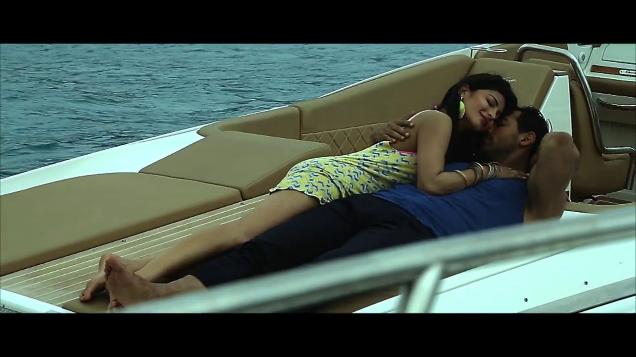 John Abraham & Shruti Haasan shoot in Seychelles