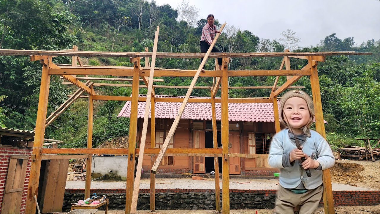 An hired her neighbor to help dismantle her dilapidated old house - Cooking