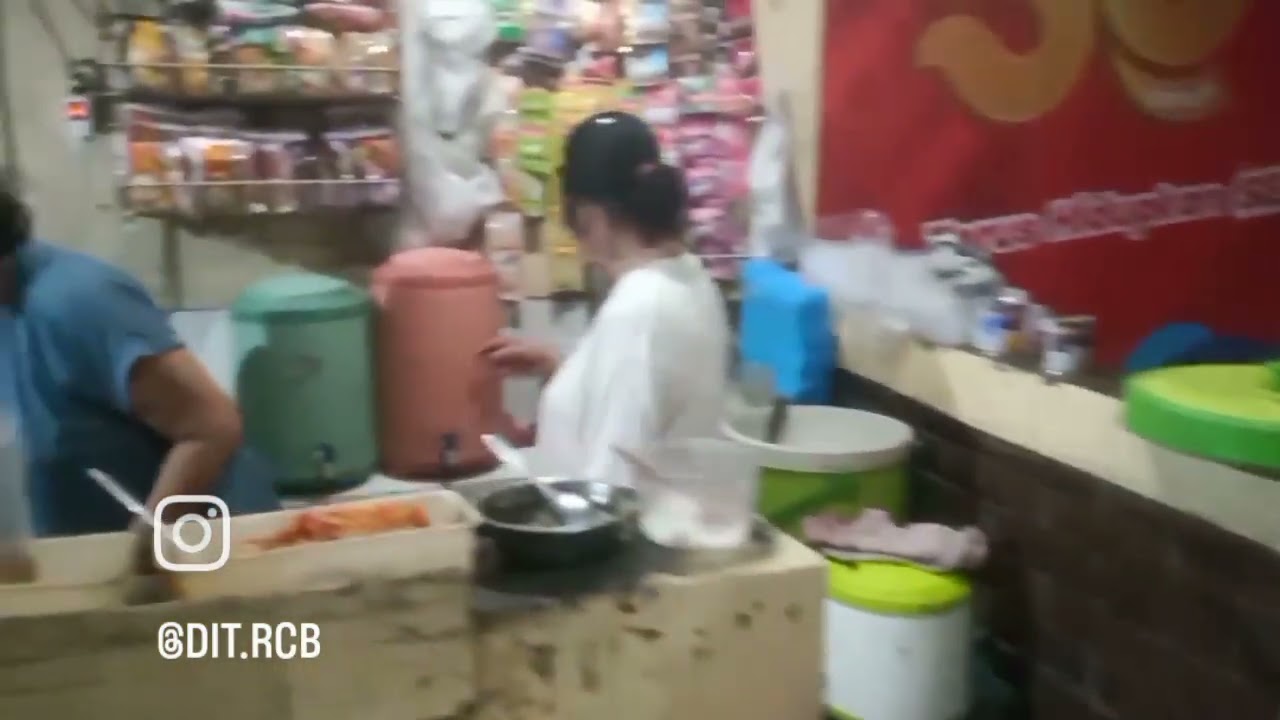 🍜 Warmindo Mie Nyemek Bu Siti Yogyakarta | Kuliner Malam Legendaris Jogja