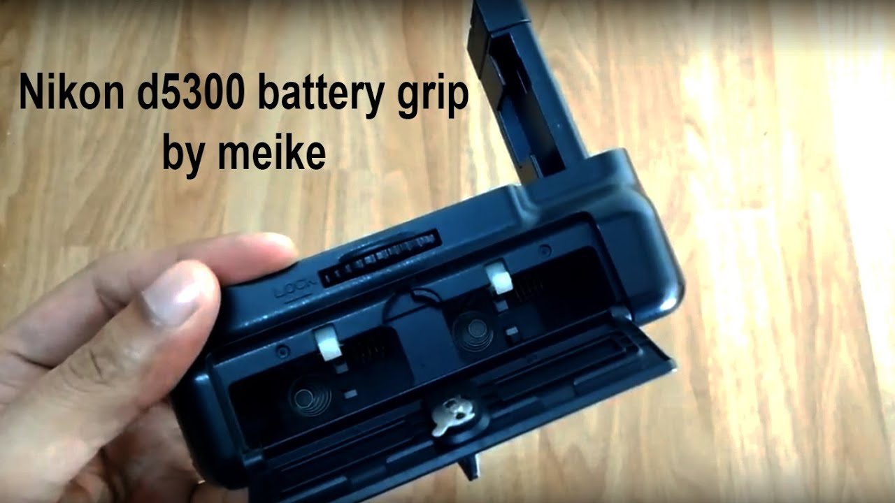 Battery grip for Nikon D5300 D5600 D3300 D3400