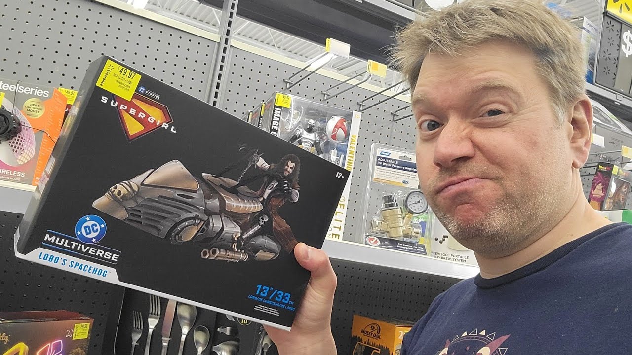 Игрушки по фильму &laquo;Супергёрл&raquo; уже продаются со скидкой???