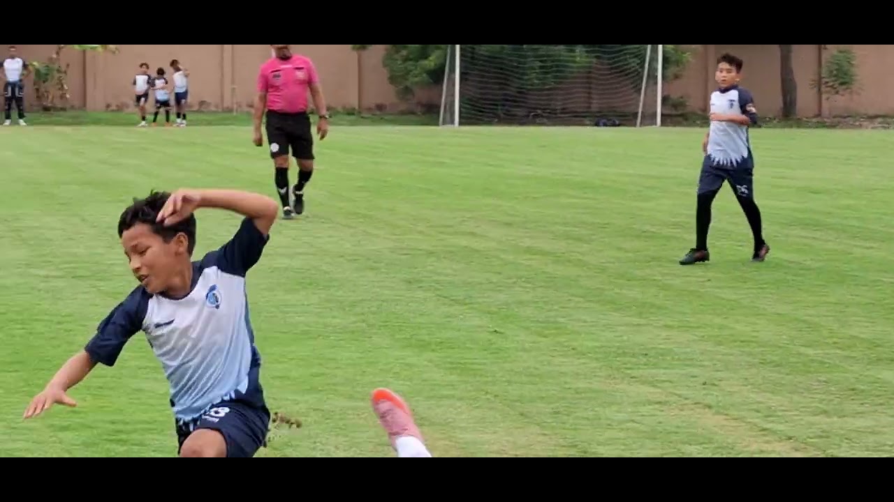 ECUAKLING  VS ESPIRITU DE CAMPEONES TORNEO M&M  (CATG 2015) PRIMER TIEMPO.