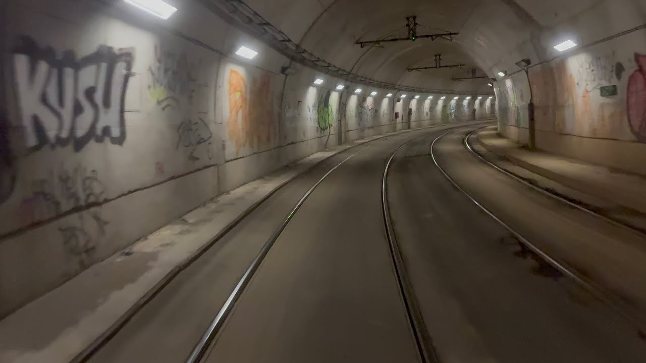 Retro cab-ride Tram 7 da Largo Mattei a Stazione Greco Pirelli a bordo di un Sirio