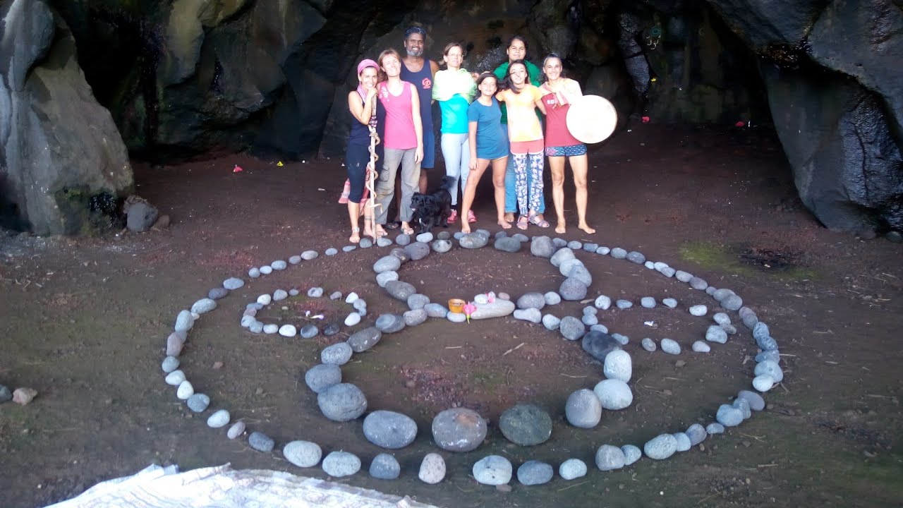 La Caverne des Hirondelles de Saint -Joseph ( île de la Réunion): un portail multidimentionnel