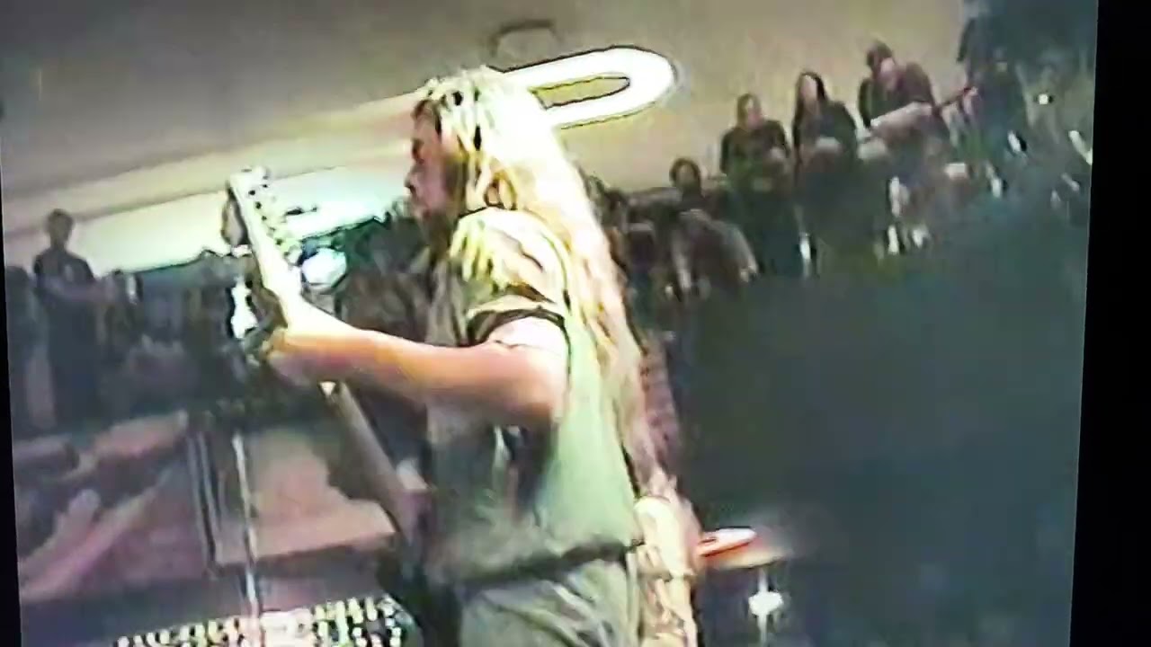 Rompeprop live at the mdf 5/30/04
