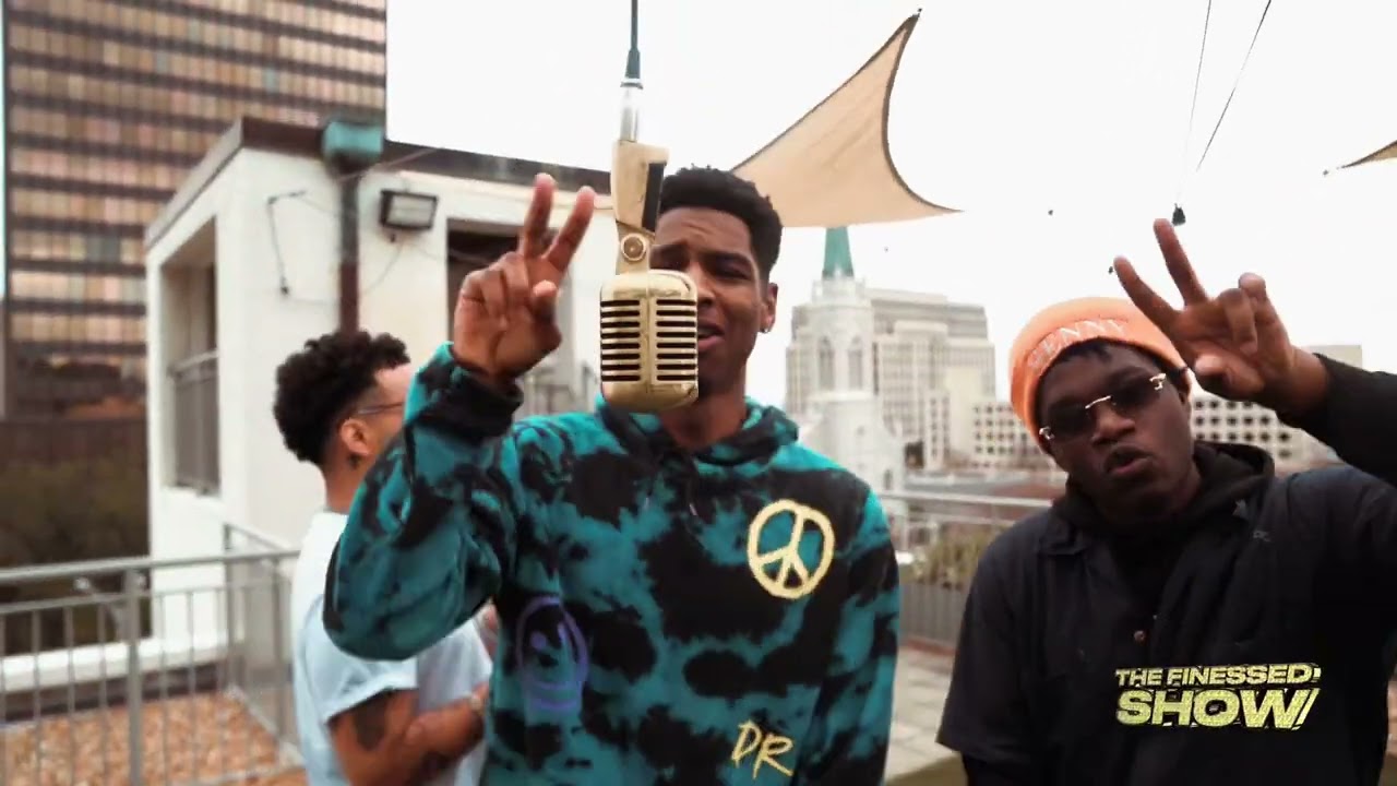 RedStick Brothas - Me So Horny ( The Finessed Show Gold Mic Live Performance )