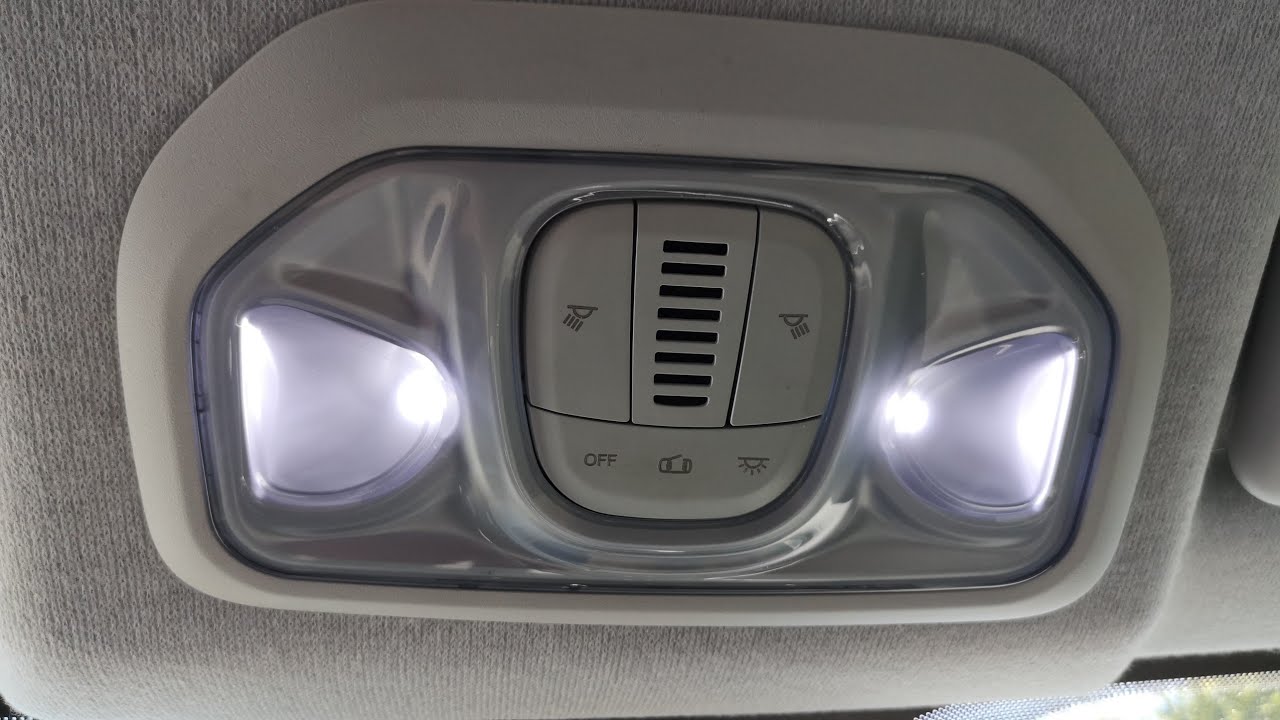 Tutorial :come cambiare le lampadine delle luci abitacolo su Fiat Tipo /Egea