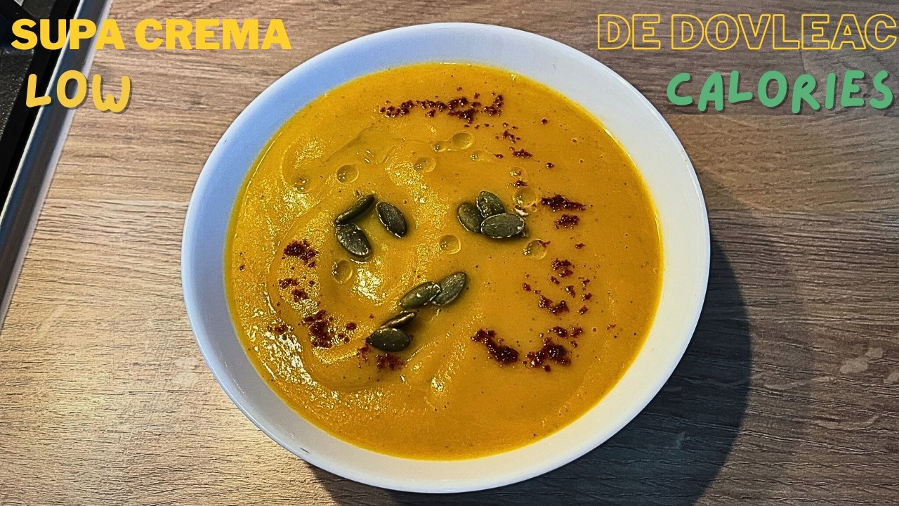 Supă cremă de dovleac sănătoasă, cremoasă și low-cal