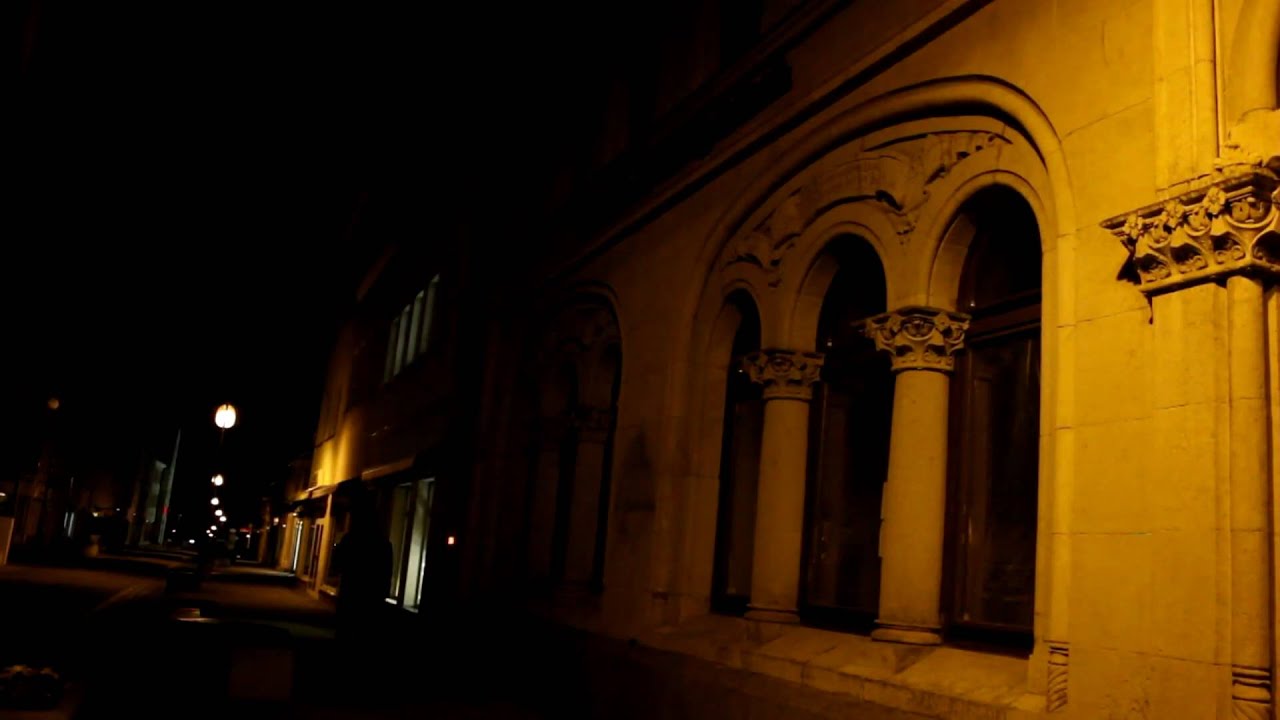 Canon EOS 550D / Rebel T2i Review - Test - low light - rolling shutter - audio - footage