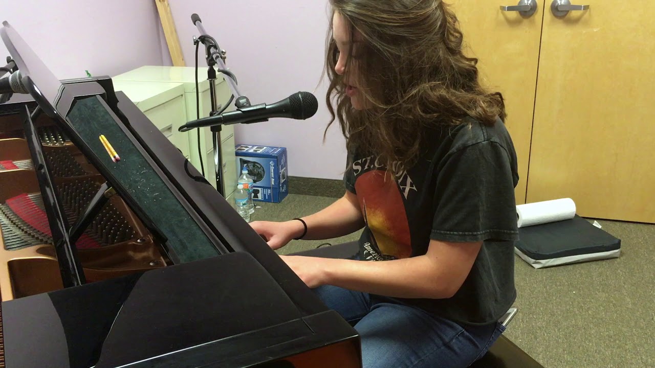 Ocean Eyes - Cover by Renna Klimes - Billie Eilish