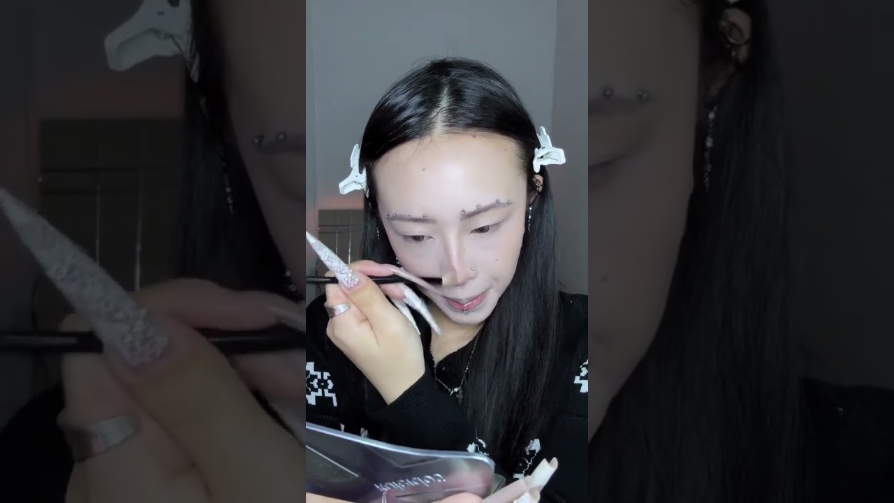 Master a 7-Minute Cat Eye Makeup in Just 7 Minutes