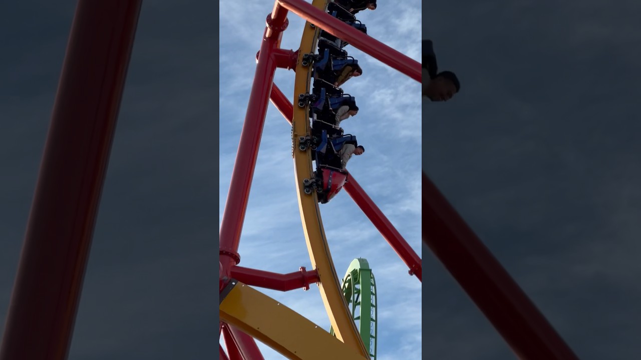 Wonder Woman Flight of Courage Six Flags Magic Mountain