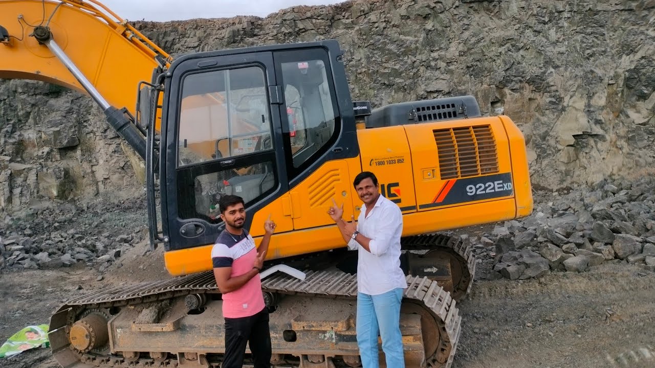 LIUGONG 922EXD EXCAVATOR  LH REAR GLASS INSTALLED