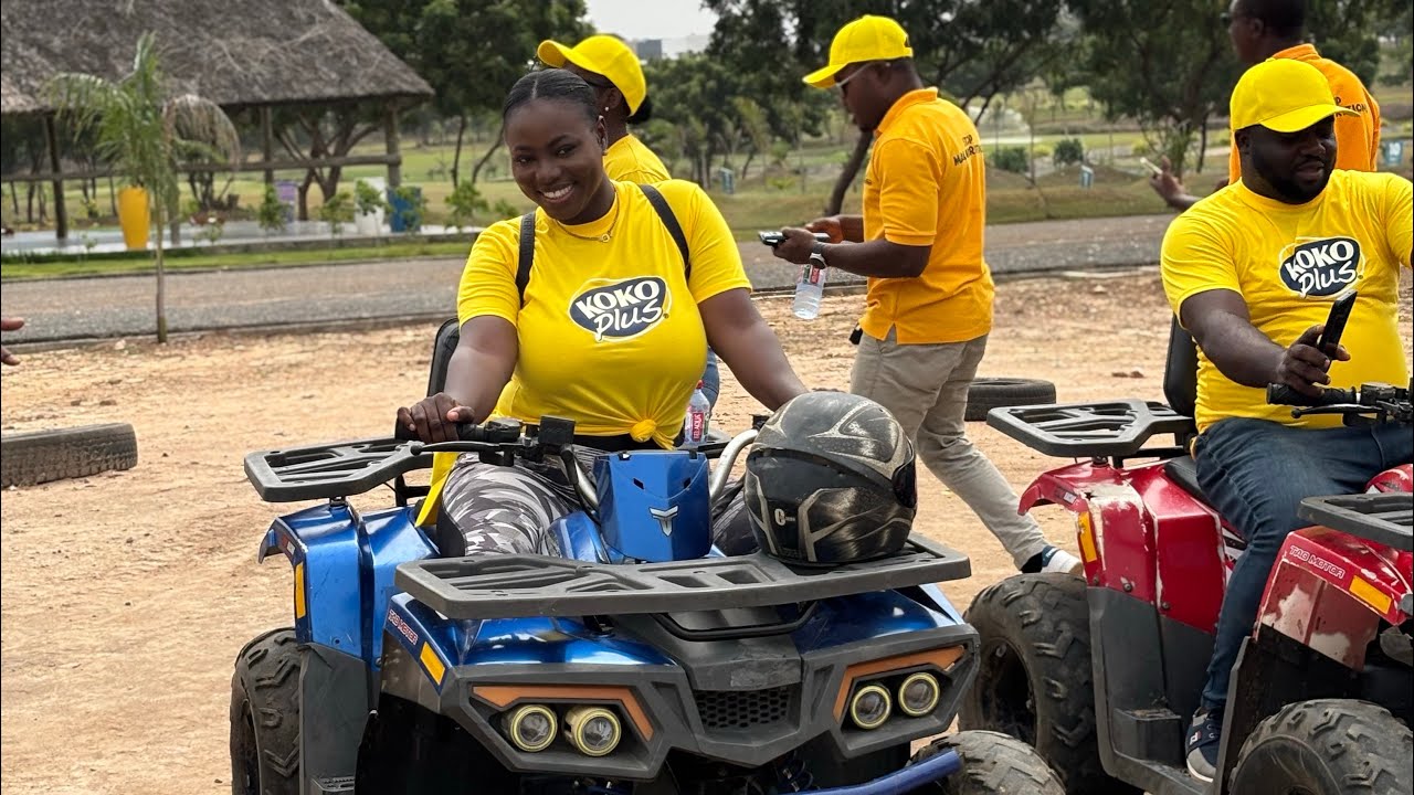 YOU KNOW WHAT THEY SAY ABOUT “ALL WORK AND NO PLAY” #oforiwaaduodu #funday #9to5life #teamyellow 🫶🏾