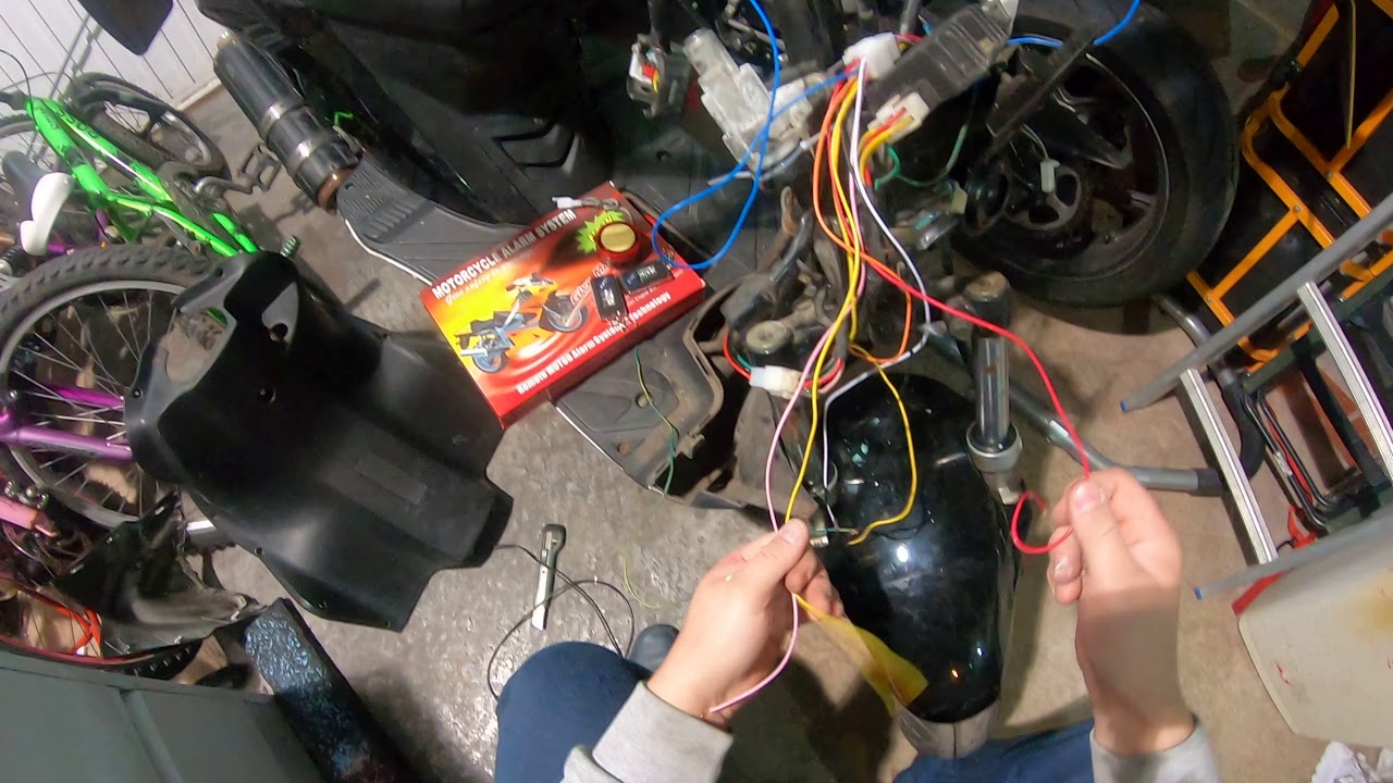 Skuter 125cc 4t chiński alarm odpalany z pilota