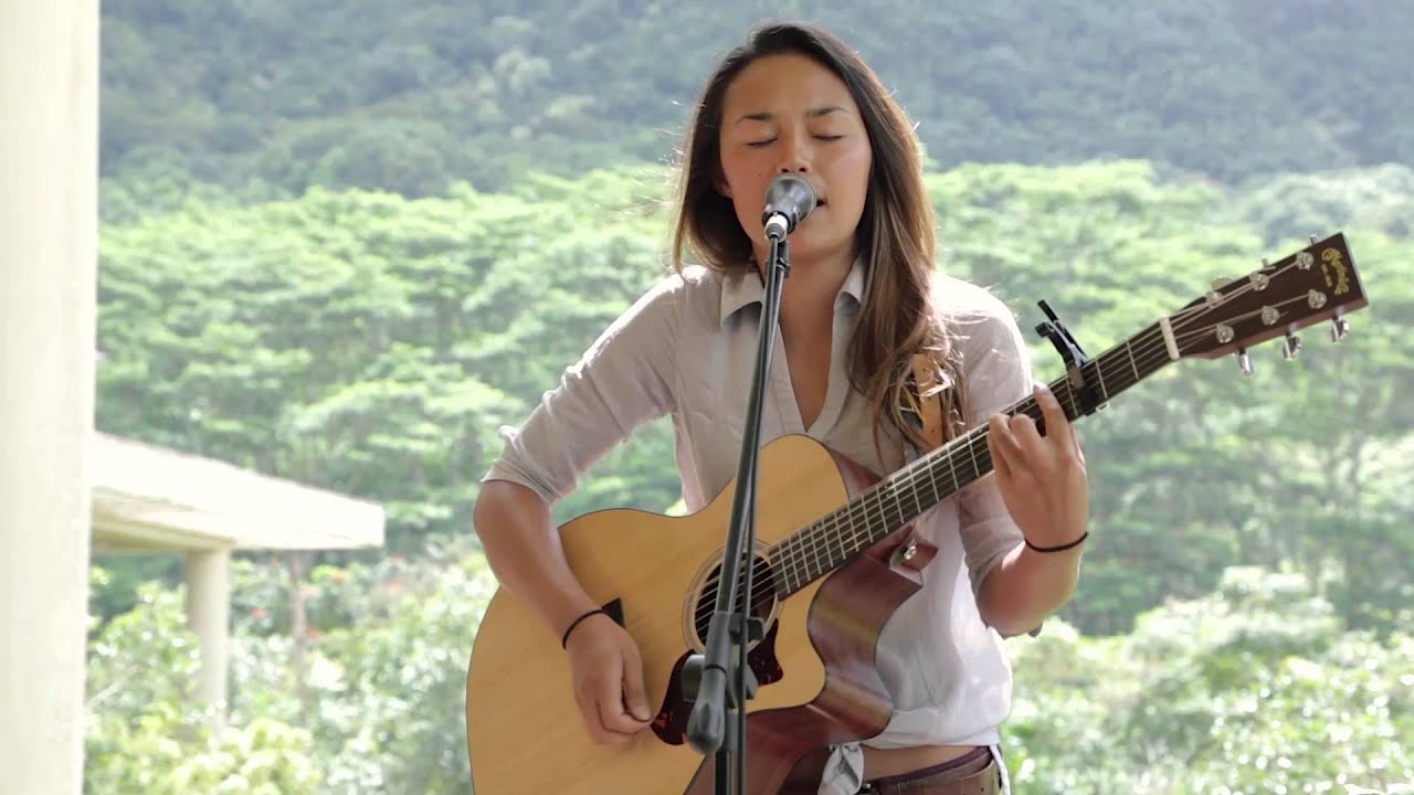 Ashley Lilinoe - Always Wanting More (HiSessions.com Acoustic Live!)