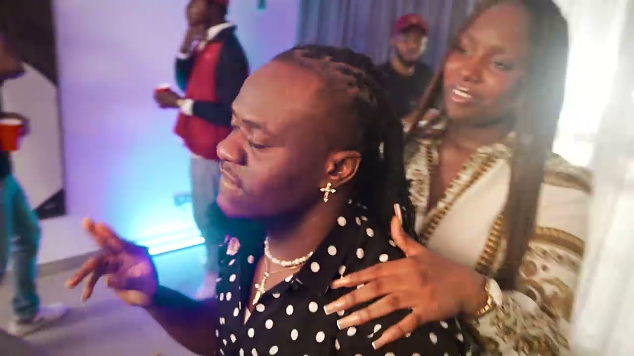 Philkeyz ft Kizz Daniel & Makhanj - Aiye Kan
