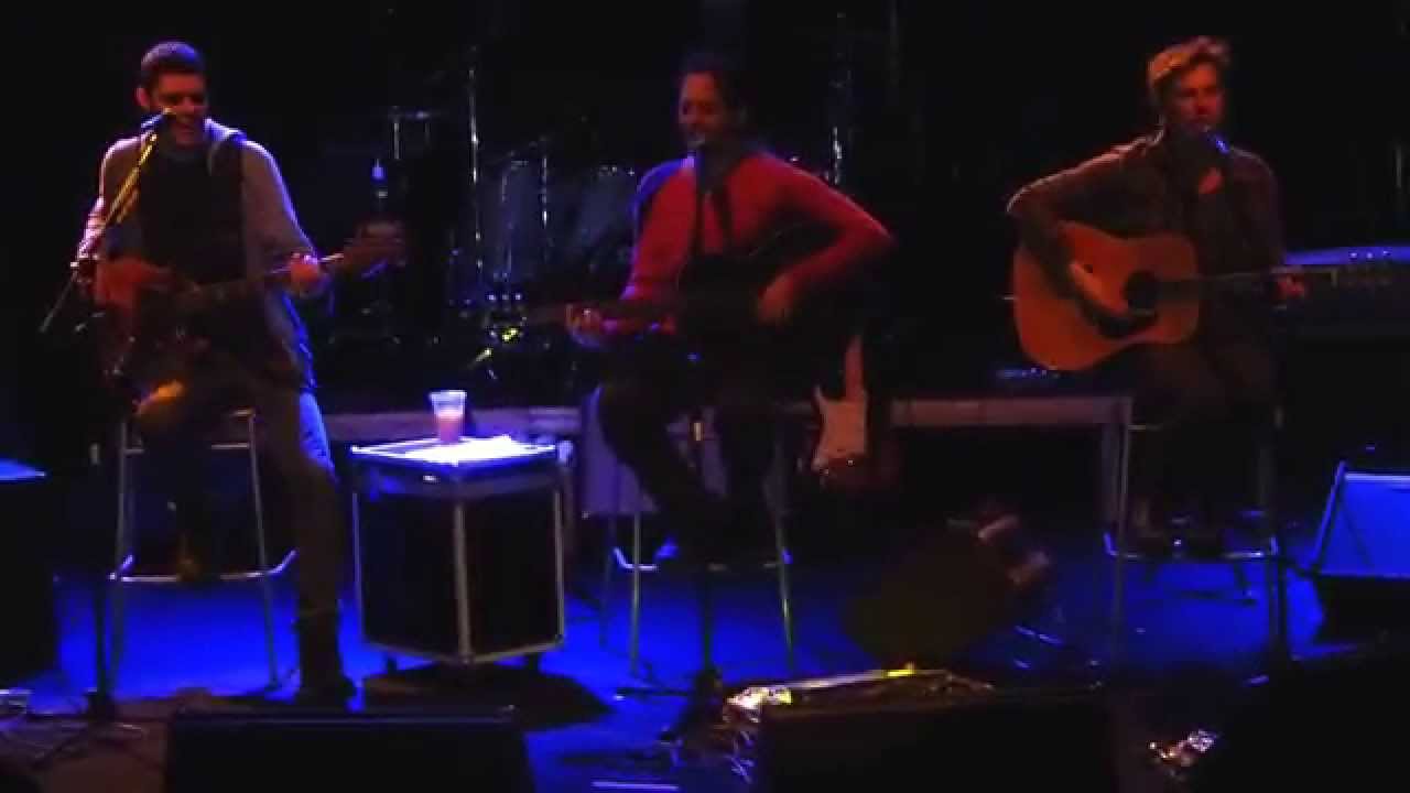 Duman - Elleri Ellerime Akustik - Adana Cukurova Universitesi Konseri - 10.04.2015