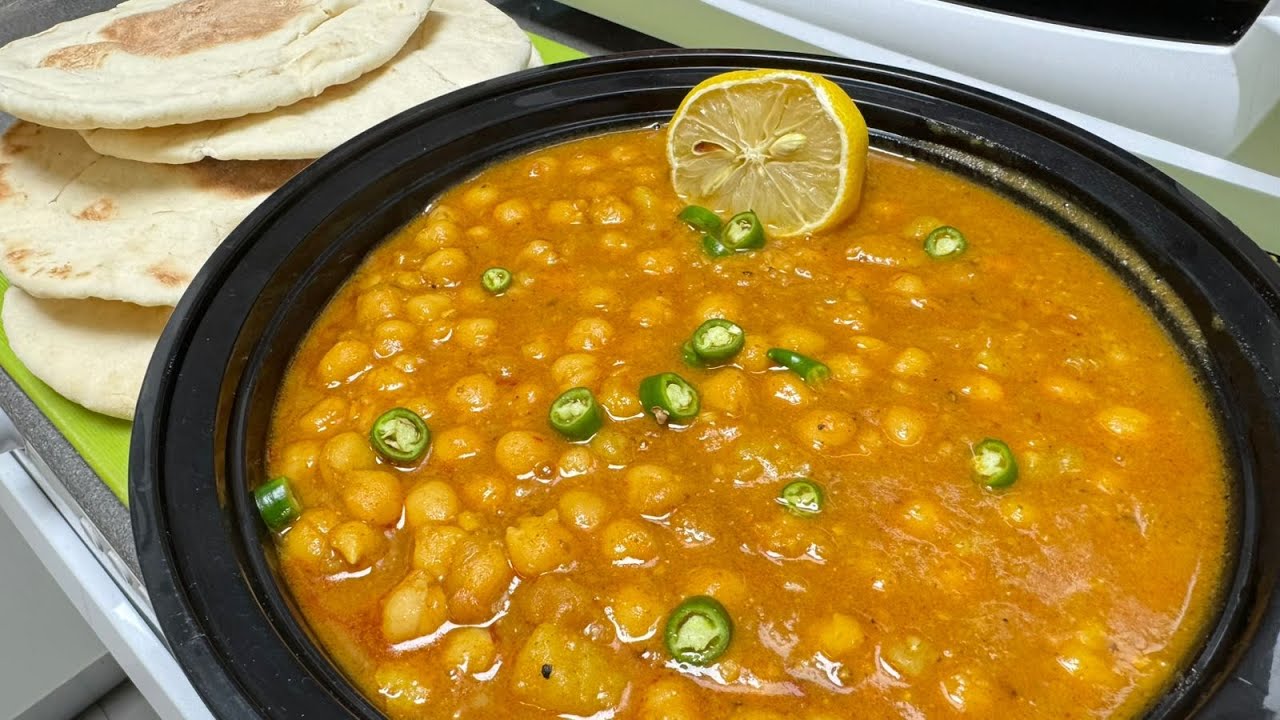 Super Easy Channa Masala Recipe | Chickpeas are better than meat when cooked in this easy way 🥘🍲