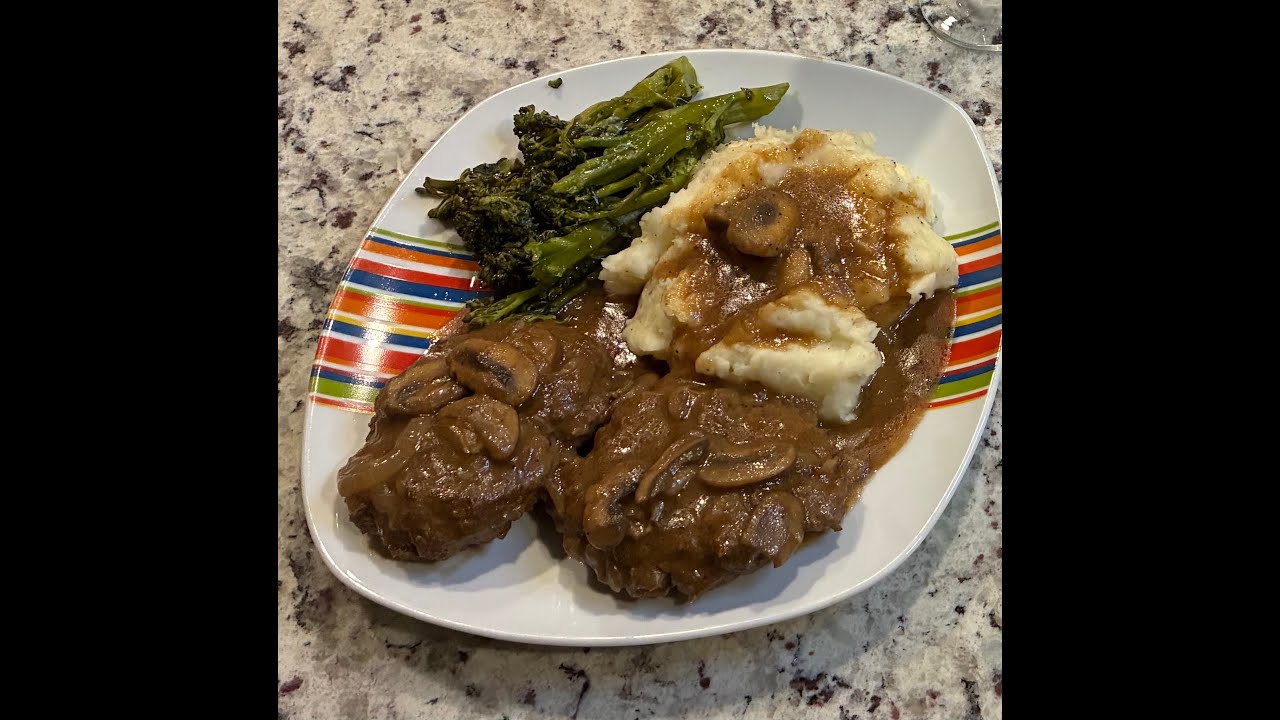 SALISBURY STEAK DINNER