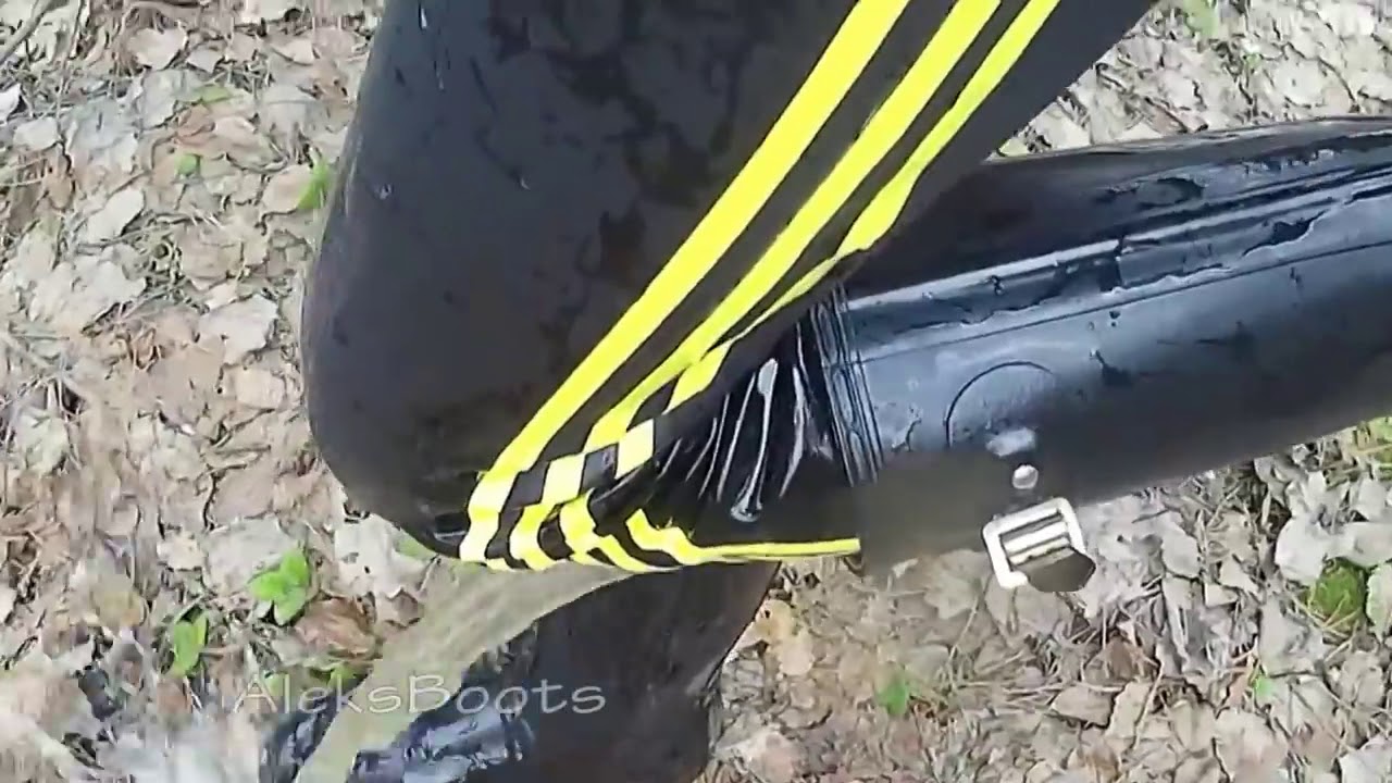 Walk in latex suit and Hunter. Part-3(09/04/16)
