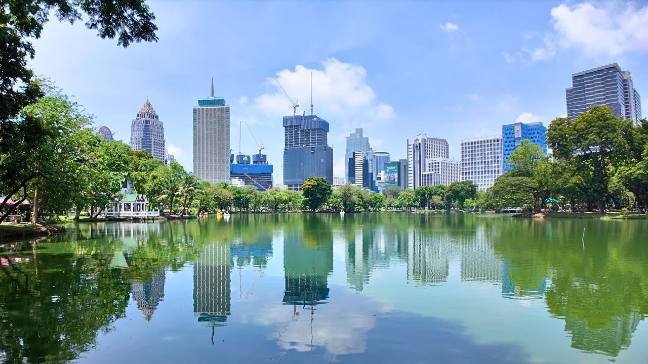 Sights and Sounds of Lumpini Park in Bangkok