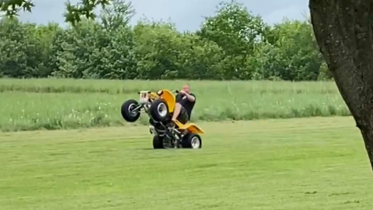 Hello Brap Fam.How I Load A 400lbs Yamaha Banshee ATV Onto Lifted GMC Truck Without Any Ramps & Help