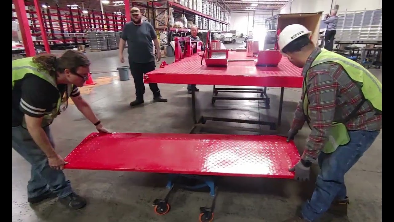 Hydraulic Drop Deck Building at Primo Trailer Manufacturing