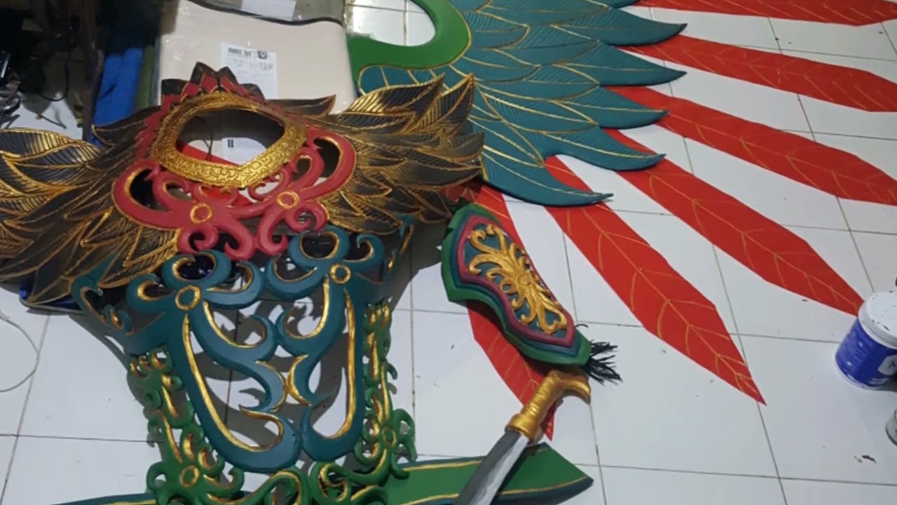 kostum carnival dari bahan busa eva/ati bertemakan menara tabalong kalimantan