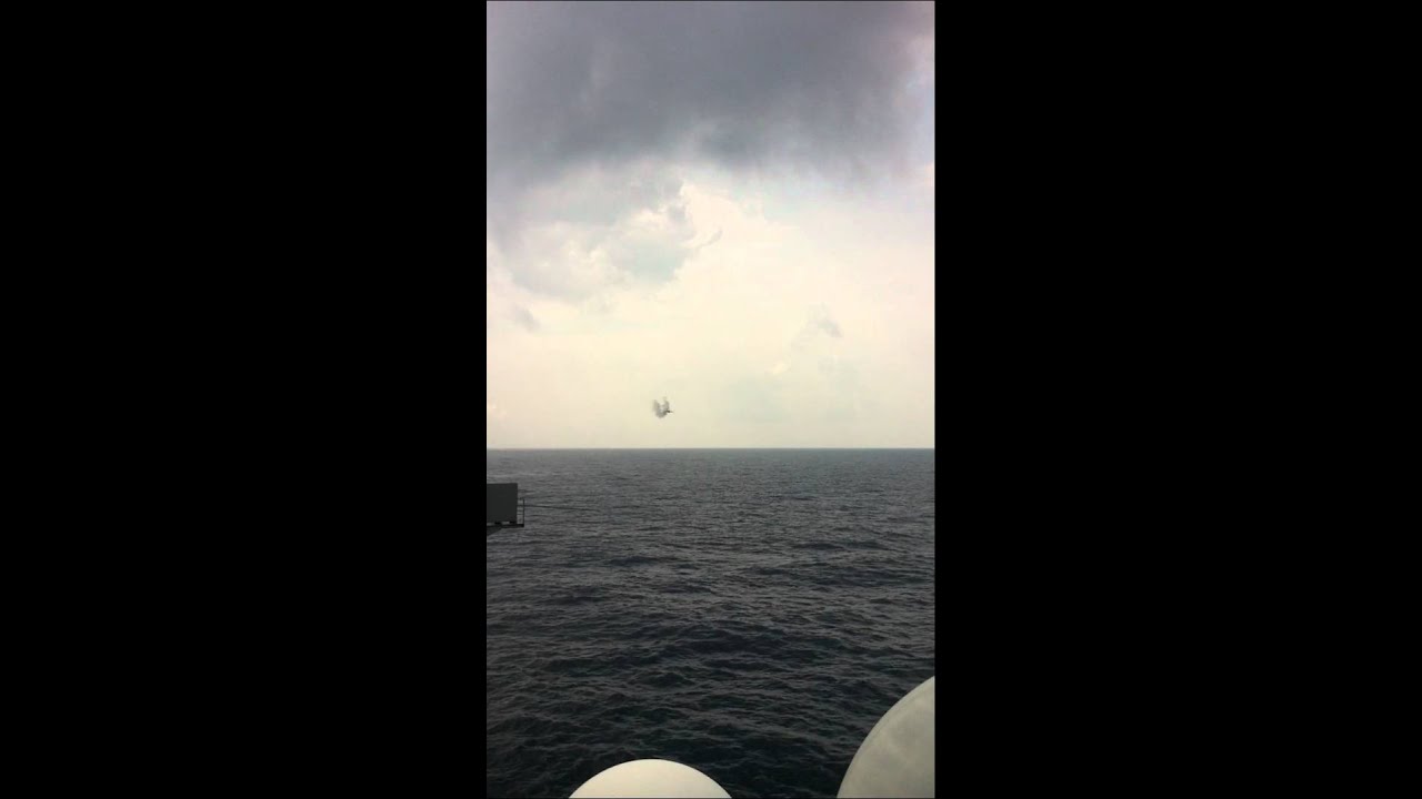F/A 18 Sonic Boom на борту USS Enterprise CVN-65