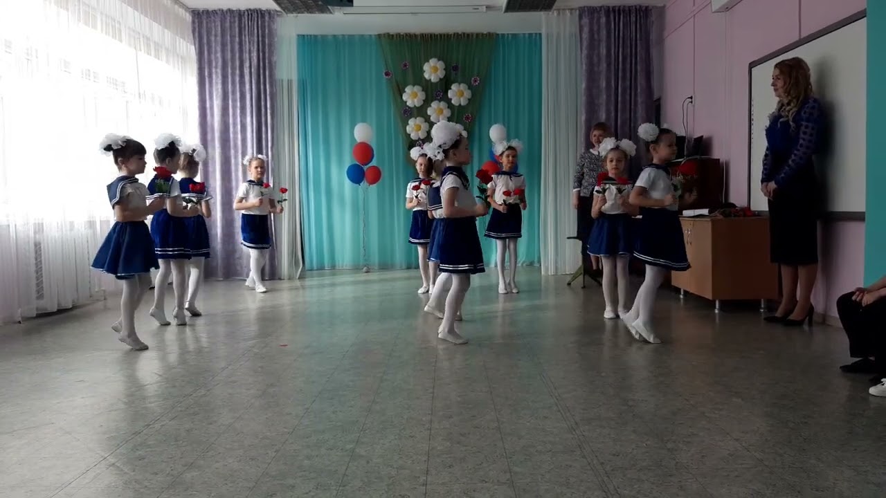 Танец с цветами  