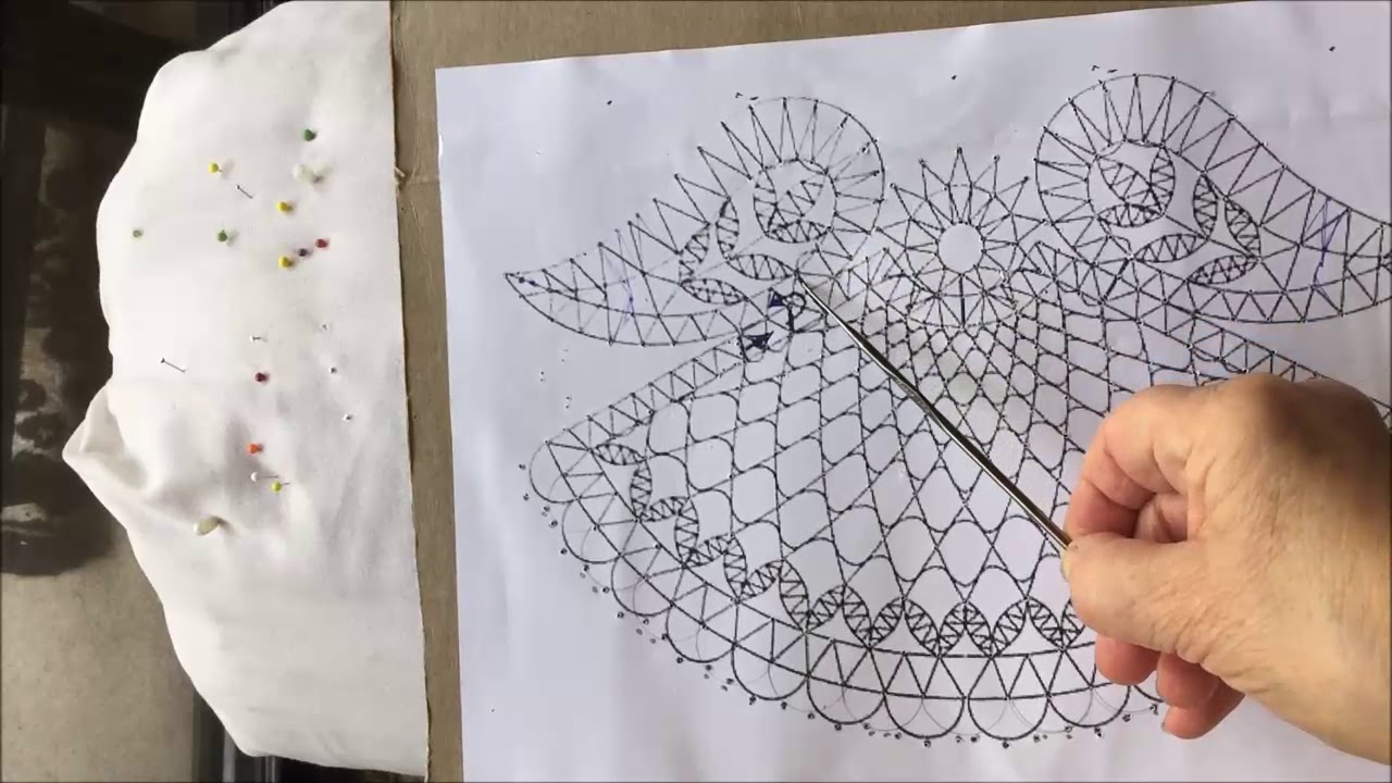 Bobbin lace making angel part 1