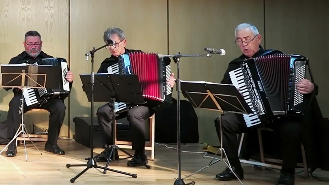 Habanera; La Reina Del Placer. Amigos Do Acordeón Rias Baixas