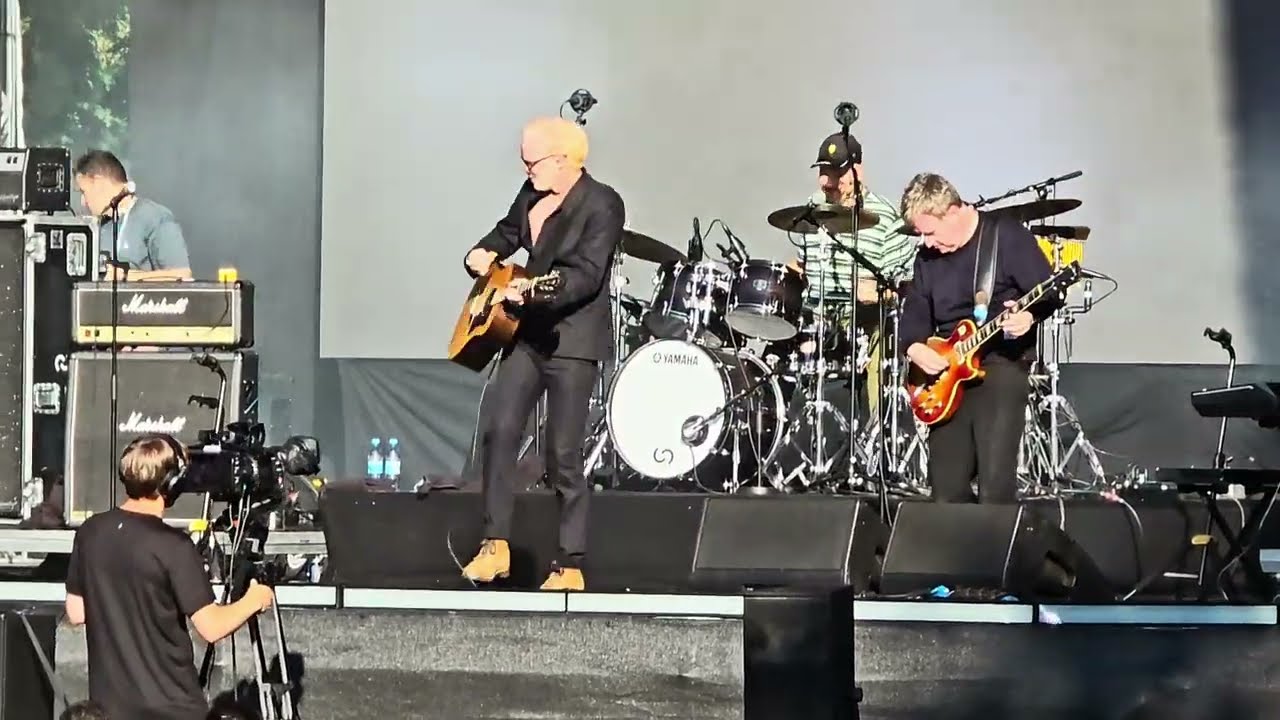 Travis - Closer - live beim Pinot and Rock Festival in Breisach am 04.07.2025