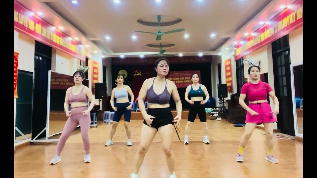 giật bụng vắt mỡ sau tết 