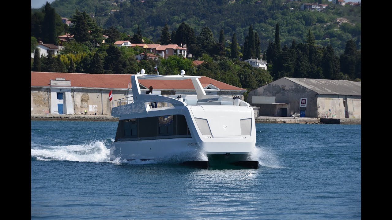 Overblue 44 | Motor Boat & Yachting