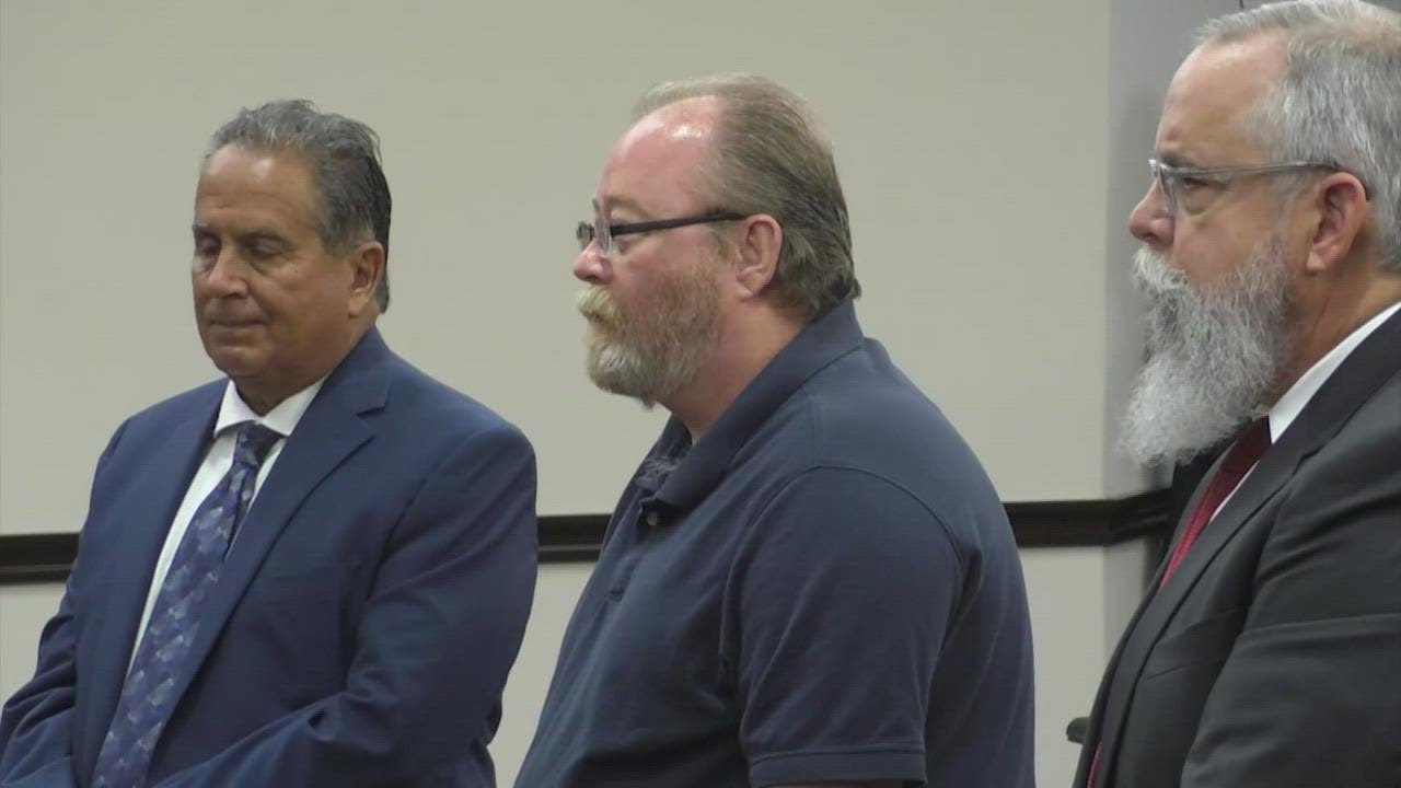 Serial killer William Reece pleads guilty to 1997 murders of Laura Smither, Jessica Cain and Kelli C