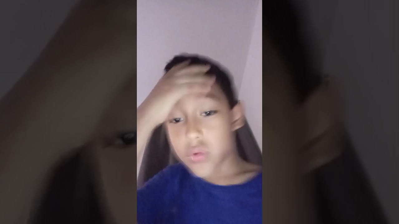 Algo intento salir de mi televisión 