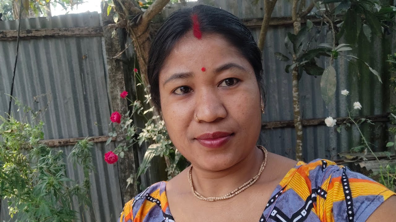 বন্ধুরা আমি তো চলে আসলাম আর তোমরা কে কোথায় আছো চলে আসো একটু লাইভে