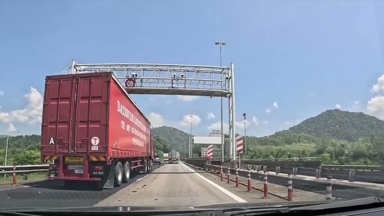 Surrounded by Mountains on Malaysia’s Highway | On The Road #24